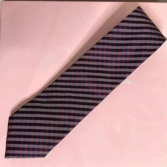 IZOD RED AND BLUE STRIPPED TIE - Picture 1 of 5
